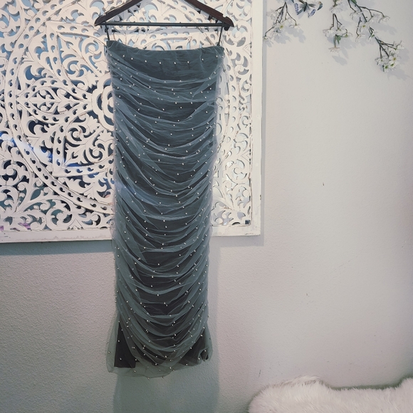 ZARA STRAPPLES TULLE/PEARLS GREY MIDI DRESS WOMENS SIZE LARGE - Picture 12 of 16